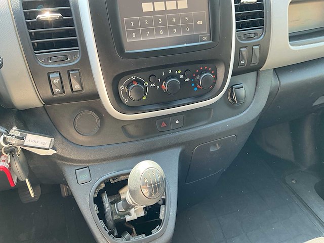 2018 nissan nv300 bedrijfswagen met dakrail + sortimo inrichting - afbeelding 18 van  48