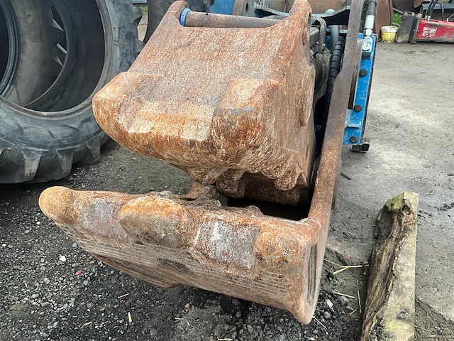 2018 okada hydraulische betonvergruizer osc-200a - afbeelding 3 van  11