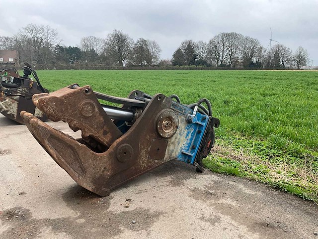 2018 okada hydraulische betonvergruizer osc-200a - afbeelding 1 van  11