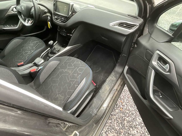 2018 peugeot 2008 personenauto - afbeelding 4 van  27