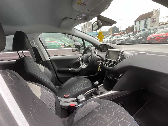 2018 peugeot 2008 personenauto - afbeelding 5 van  27