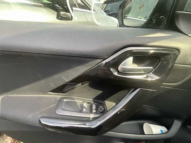 2018 peugeot 208 personenauto - afbeelding 18 van  24