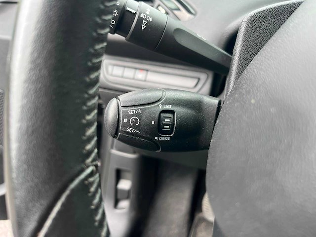 2018 peugeot 208 - afbeelding 9 van  19