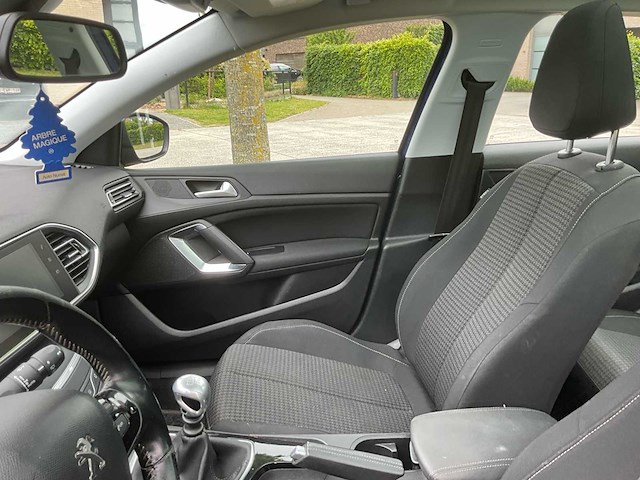 2018 peugeot 308 1.2 puretech - afbeelding 22 van  39