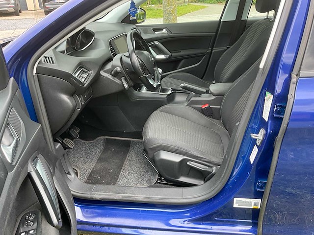2018 peugeot 308 1.2 puretech - afbeelding 24 van  39