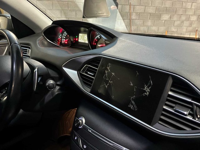 2018 peugeot 308 auto - afbeelding 47 van  54