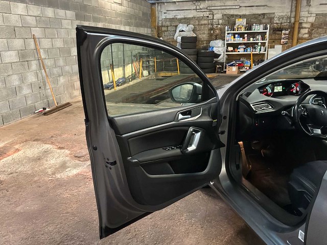 2018 peugeot 308 auto - afbeelding 40 van  54