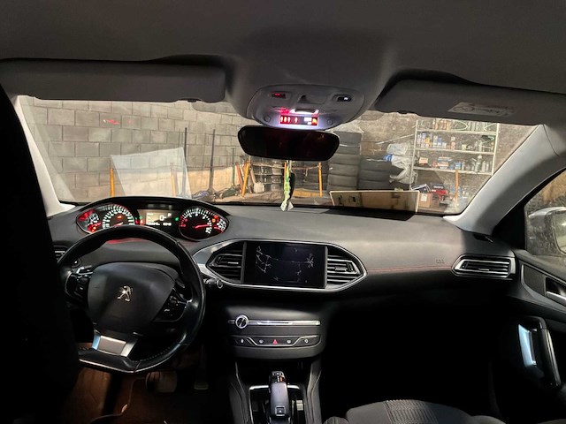 2018 peugeot 308 auto - afbeelding 9 van  31