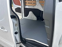 2018 peugeot partner lichte vracht - 3 pers - airco - trekhaak - afbeelding 18 van  36