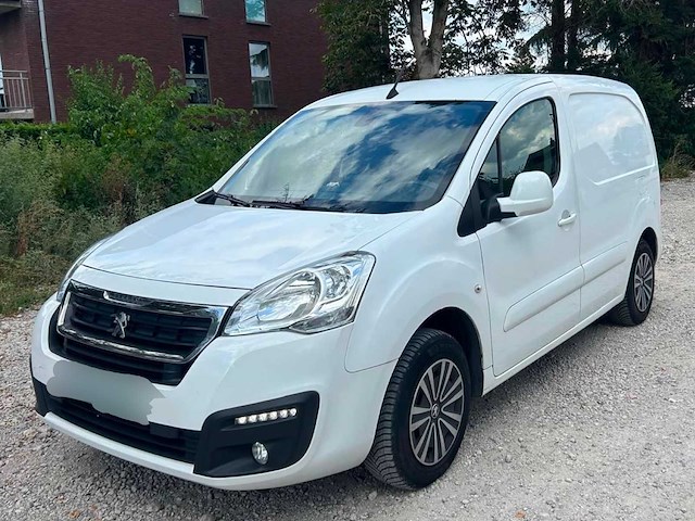 2018 peugeot partner lichte vracht - 3 pers - airco - trekhaak - afbeelding 1 van  36