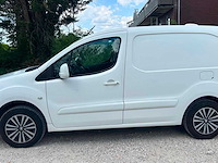 2018 peugeot partner lichte vracht - 3 pers - airco - trekhaak - afbeelding 2 van  36