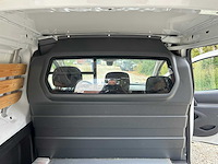 2018 peugeot partner lichte vracht - 3 pers - airco - trekhaak - afbeelding 8 van  32
