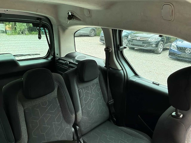 2018 peugeot partner ludospace car - afbeelding 39 van  63