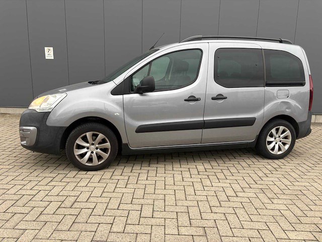 2018 peugeot partner tepee 1.2 puretech - trekhaak - airco - gekeurd voor verkoop - afbeelding 12 van  29