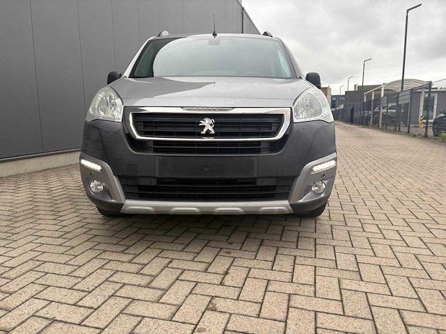 2018 peugeot partner tepee 1.2 puretech - trekhaak - airco - gekeurd voor verkoop - afbeelding 27 van  29