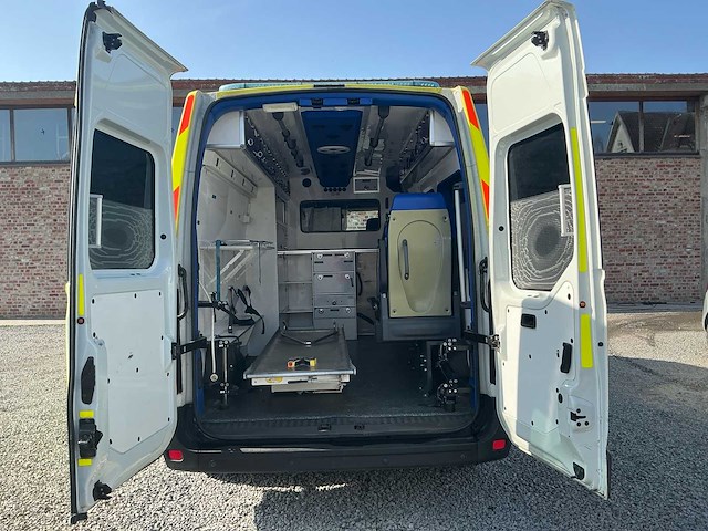 2018 renault master ambulance - afbeelding 16 van  33