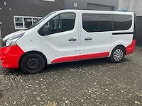 2018 renault trafic 1.6 cdi - ex-ambulance - ingericht - afbeelding 12 van  60