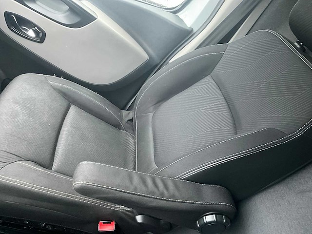 2018 renault trafic 1.6 cdi - ex-ambulance - ingericht - afbeelding 42 van  60