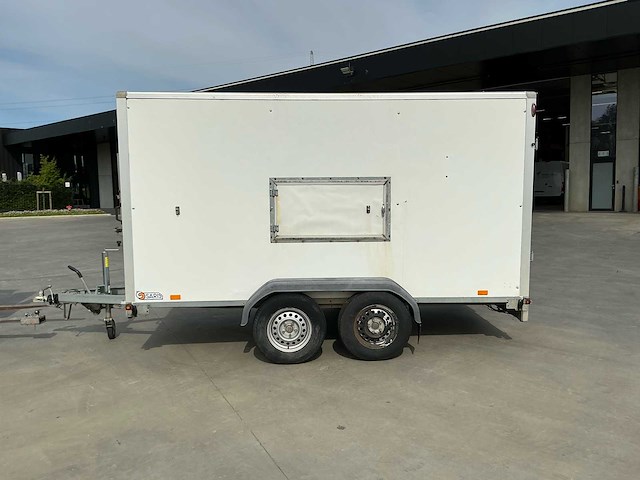 2018 saris c2700 dubbelasser gesloten geremd aanhangwagen - afbeelding 2 van  21