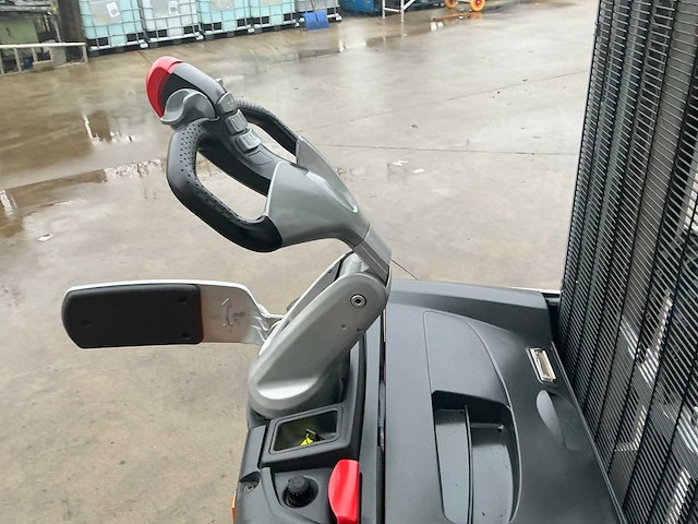 2018 still exv-sf20 stapelaar - afbeelding 18 van  25