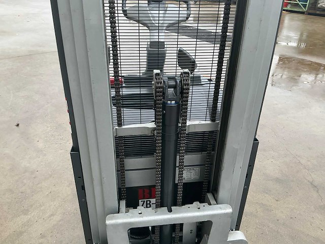 2018 still exv-sf20 stapelaar - afbeelding 21 van  25