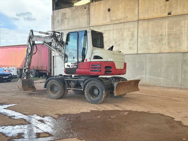 2018 takeuchi tb295w banden graafmachine - afbeelding 18 van  24