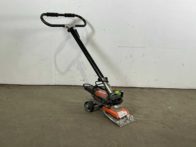 2018 uzin utz / wolff duro-stripper 2.0 tapijtstripper - afbeelding 1 van  5