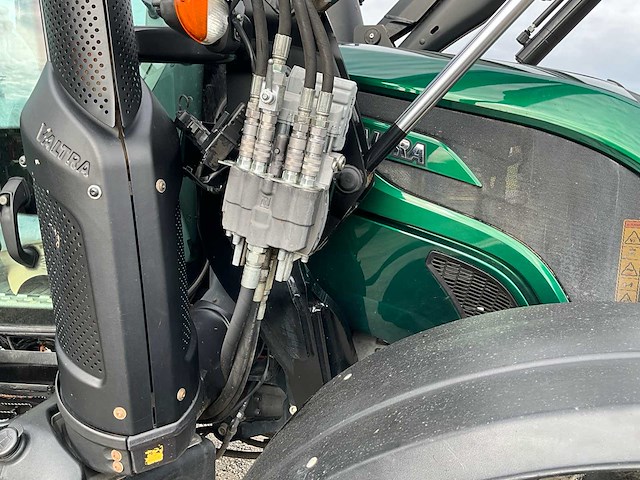 2018 valtra n114 4wd landbouwtractor - afbeelding 26 van  36