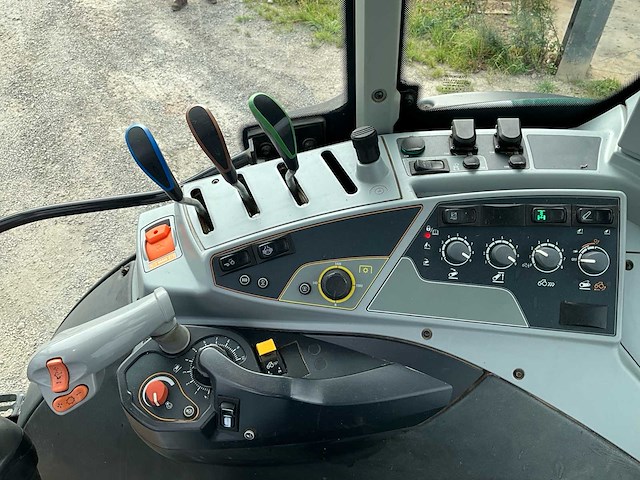 2018 valtra n114 4wd landbouwtractor - afbeelding 6 van  43