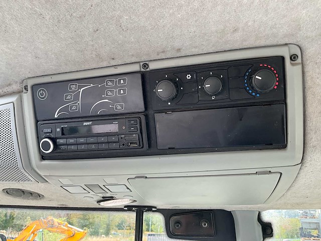 2018 valtra n114 4wd landbouwtractor - afbeelding 7 van  43