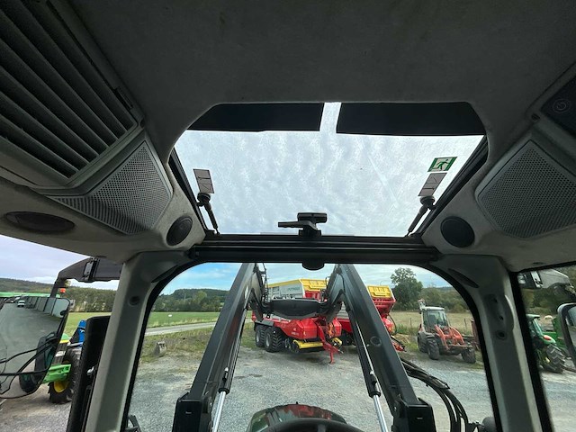 2018 valtra n114 4wd landbouwtractor - afbeelding 8 van  43