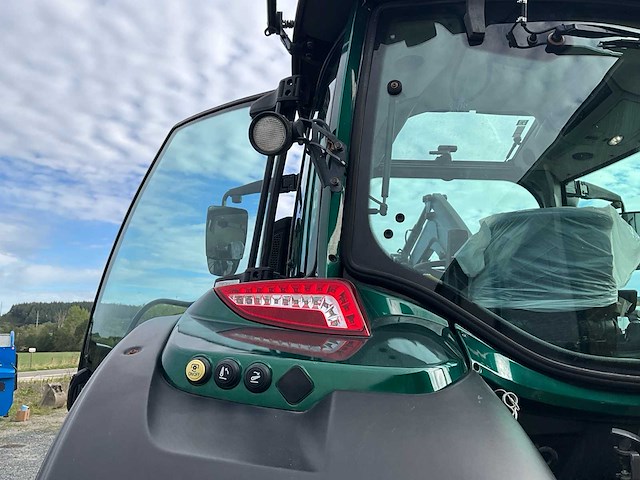 2018 valtra n114 4wd landbouwtractor - afbeelding 21 van  43