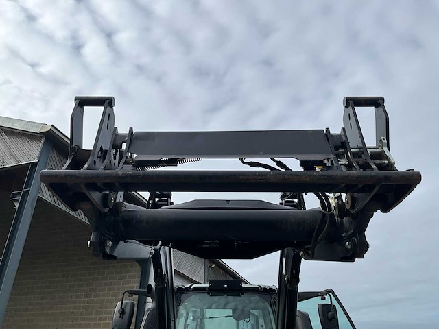 2018 valtra n114 4wd landbouwtractor - afbeelding 28 van  43
