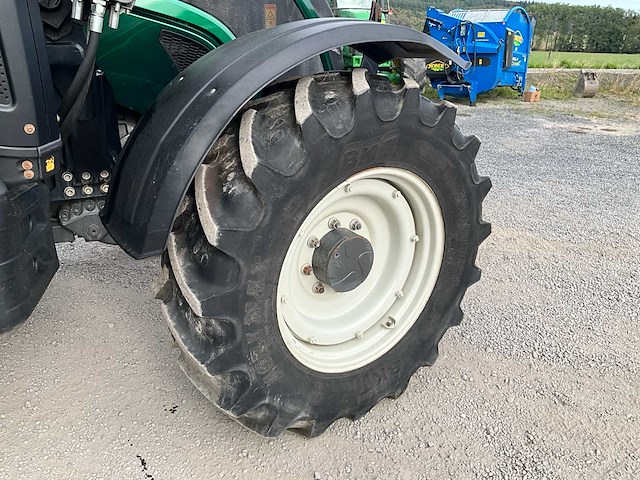 2018 valtra n114 4wd landbouwtractor - afbeelding 32 van  43