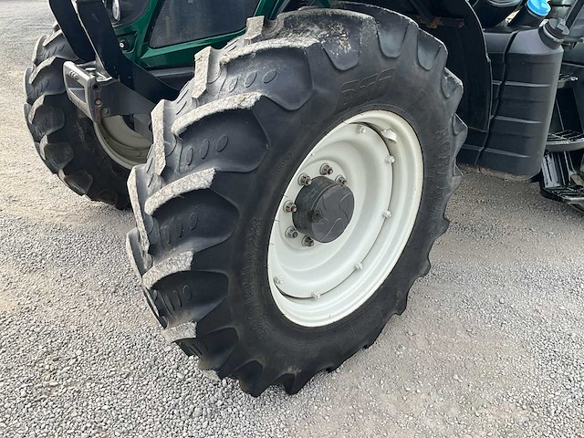 2018 valtra n114 4wd landbouwtractor - afbeelding 33 van  43