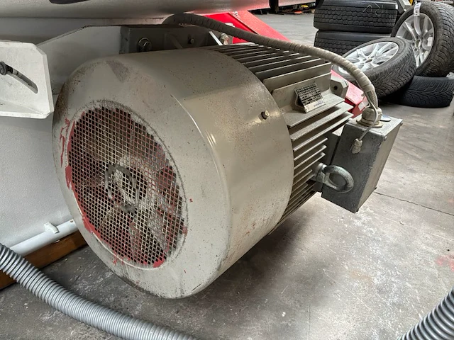 2018 vecoplan vaz 110 xl industriële éénassige shredder - afbeelding 3 van  18