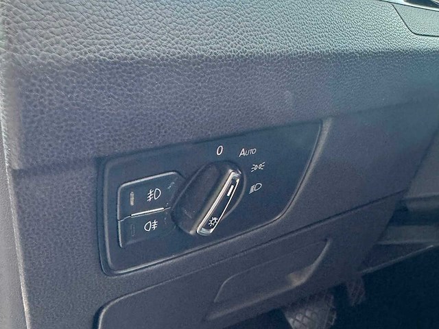 2018 volkswagen passat business berline - automaat - panorama - ergocomfort - afbeelding 9 van  35