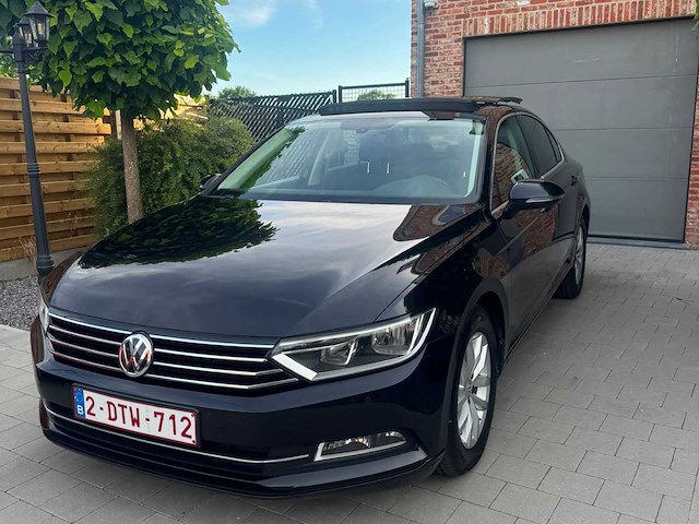 2018 volkswagen passat business berline - automaat - panorama - ergocomfort - afbeelding 1 van  36