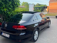 2018 volkswagen passat business berline - automaat - panorama - ergocomfort - afbeelding 32 van  36