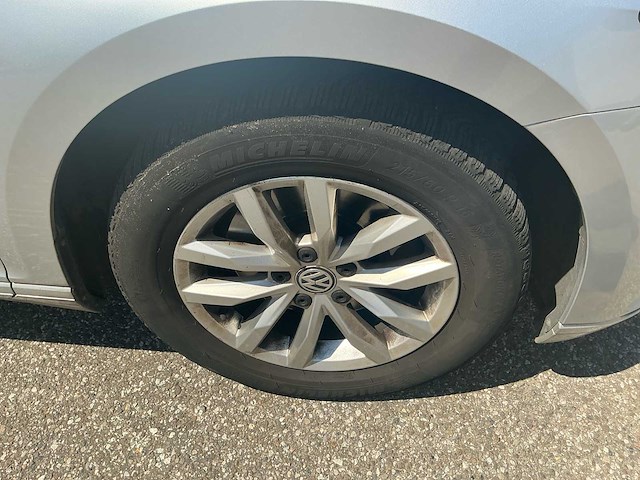 2018 volkswagen passat personenauto - afbeelding 2 van  23