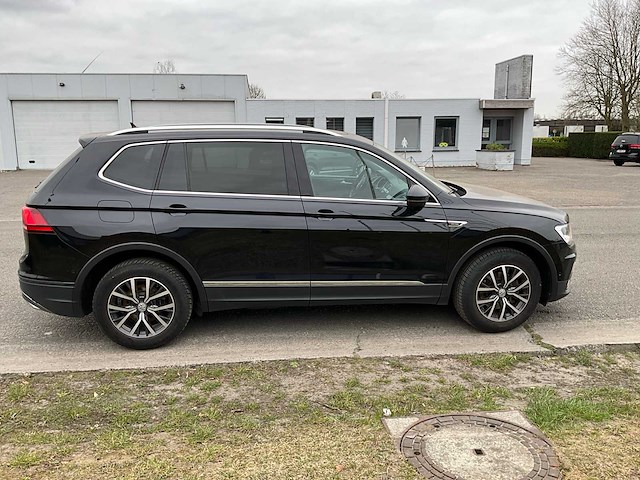 2018 volkswagen tiguan allspace 4x4 personenauto's - afbeelding 28 van  31