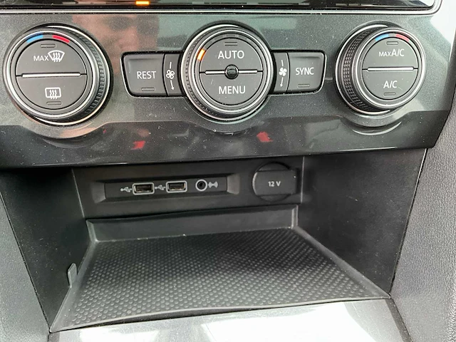 2018 volkswagen tiguan allspace 4x4 personenauto's - afbeelding 13 van  31