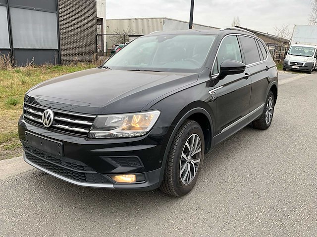 2018 volkswagen tiguan allspace 4x4 personenauto's - afbeelding 1 van  26