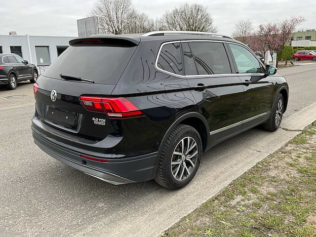2018 volkswagen tiguan allspace 4x4 personenauto's - afbeelding 22 van  26