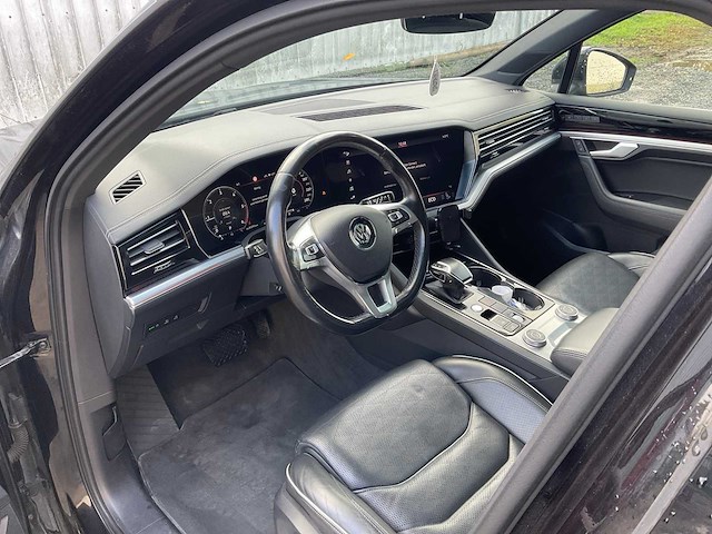 2018 volkswagen touareg 3.0 tdi v6 lichte vracht - afbeelding 18 van  54