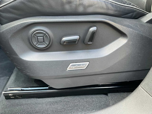 2018 volkswagen touareg 3.0 tdi v6 lichte vracht - afbeelding 20 van  54