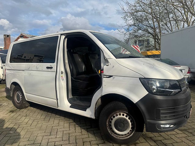 2018 volkswagen transporter 165227km - afbeelding 2 van  2