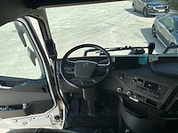 2018 volvo truck container transporter dubbele aanhanger - afbeelding 17 van  71
