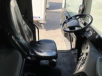 2018 volvo truck container transporter dubbele aanhanger - afbeelding 18 van  71