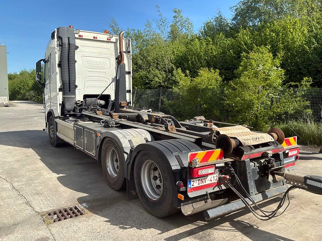 2018 volvo truck container transporter dubbele aanhanger - afbeelding 23 van  62